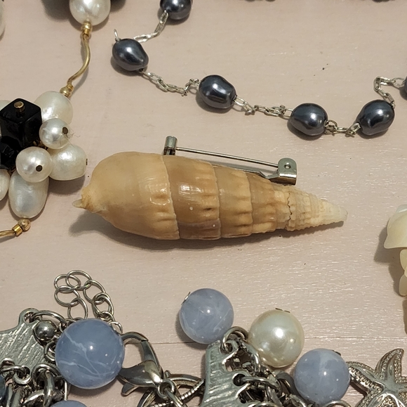 ๐๐โโ๏ธVintage Jewelry Lot Sea, Summer Real Pearls, Mother Of Pearl Earrings - Picture 7 of 10